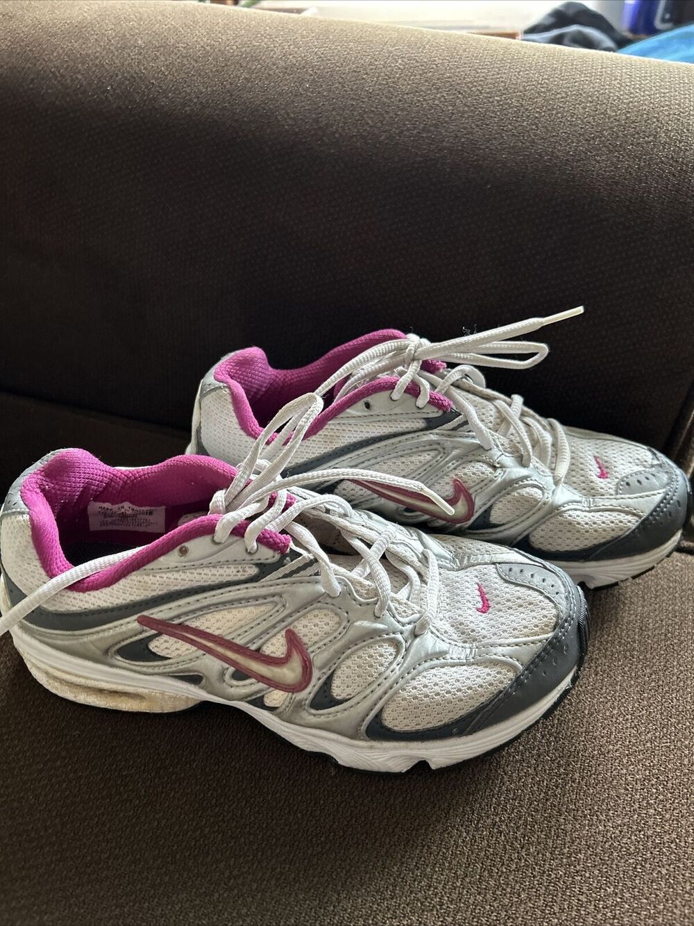 Nike Air Max Brs 1000 Women's ConquerWhite/Gray Running Shoes 360 Comfort Sz 8